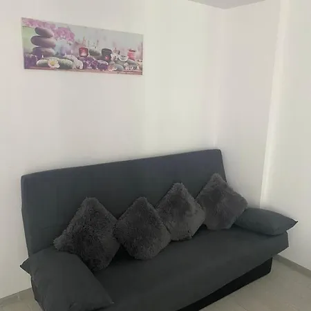 아파트 Studio Grey *